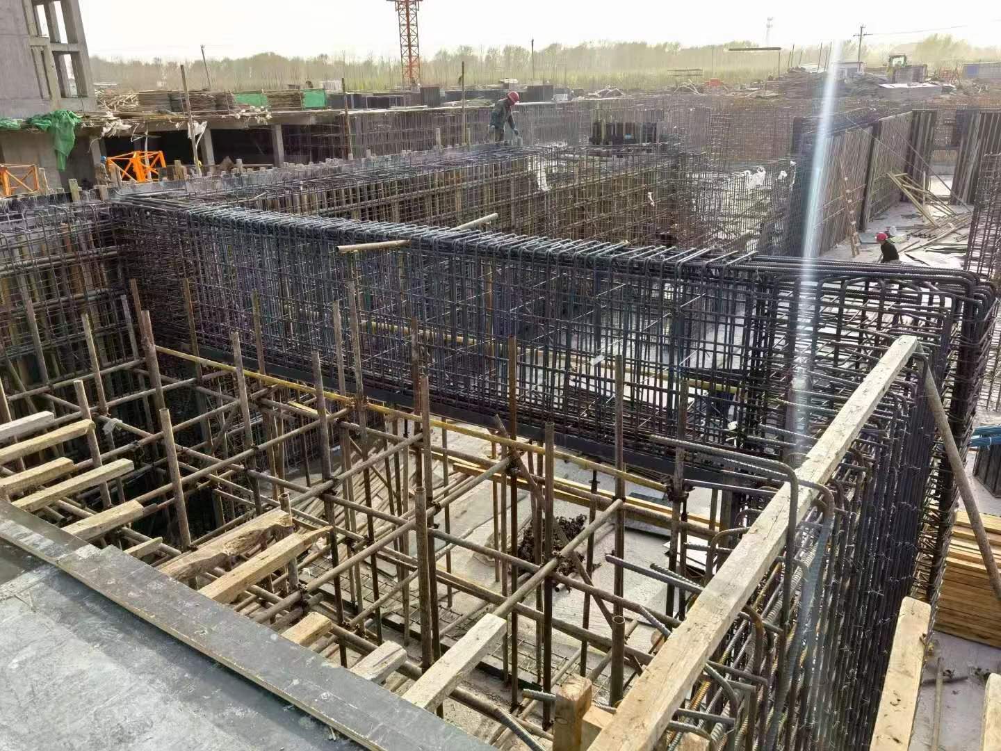 右江建筑基础筏板施工时混凝土有哪些常见问题?